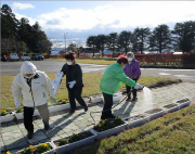 R7花苗植え付け生涯学習1