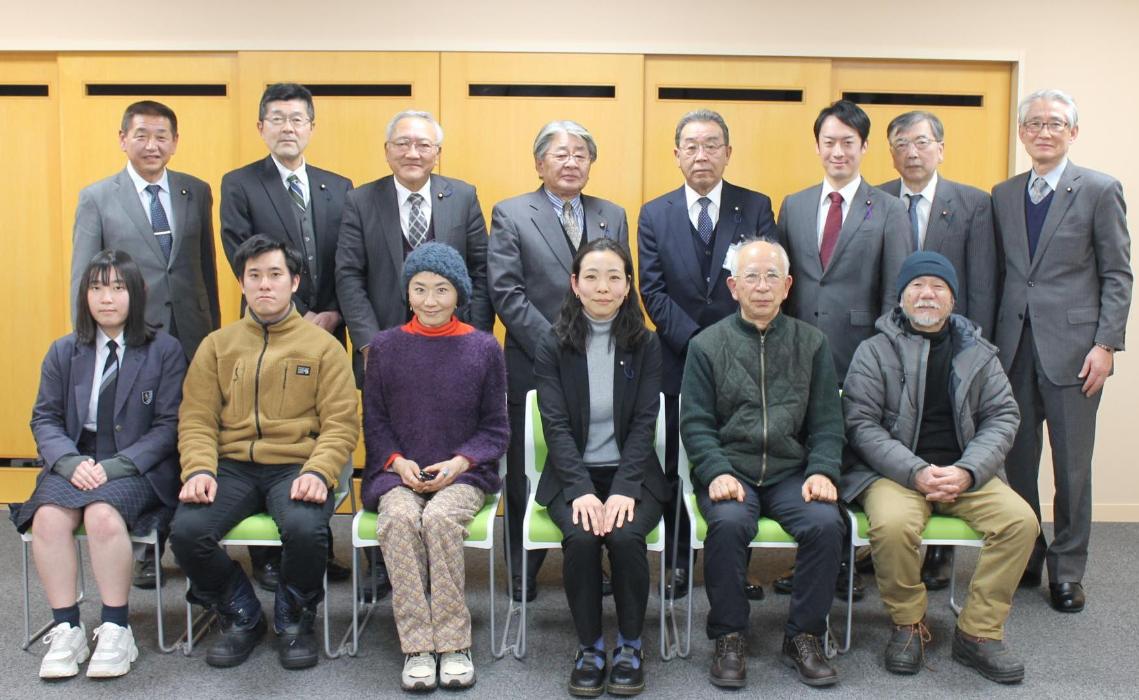 議会だよりモニターの皆さんと議員