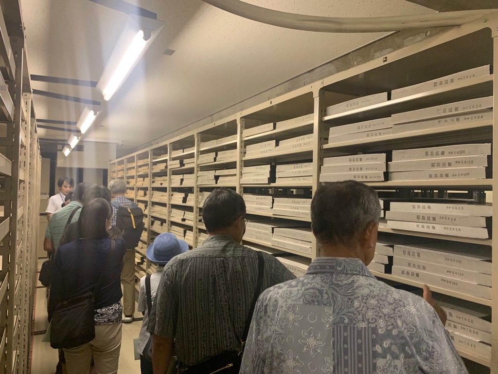 県立図書館書庫1