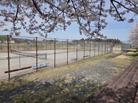 河畔公園庭球場の写真